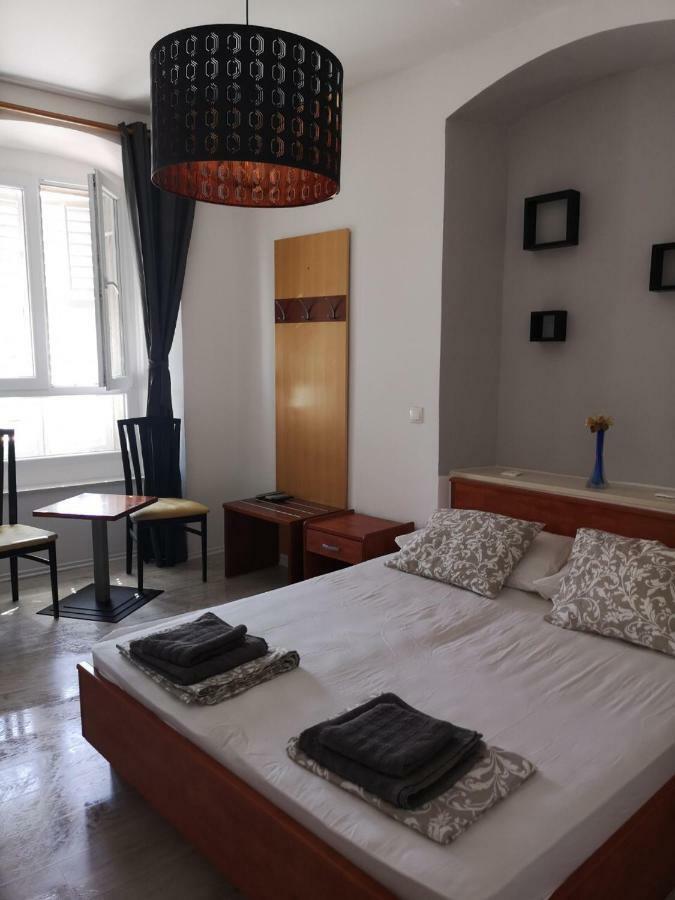 Main Bus Station Rooms Dubrovnik Luaran gambar