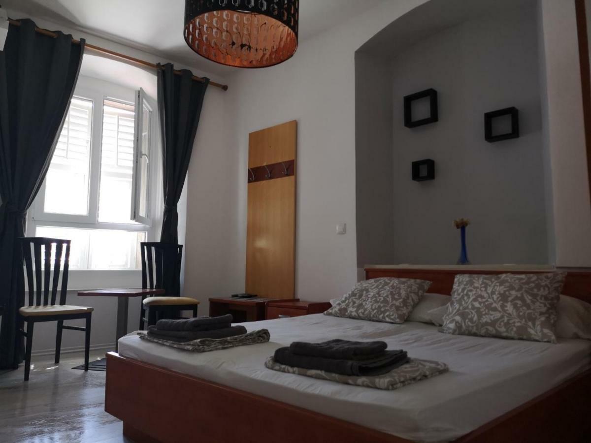 Main Bus Station Rooms Dubrovnik Luaran gambar